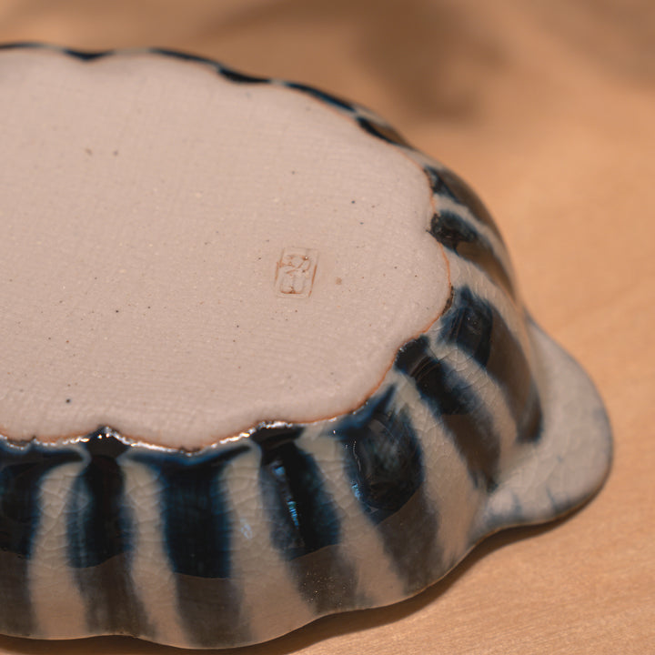 Handmade Blue Tokusa Oval Side Dish