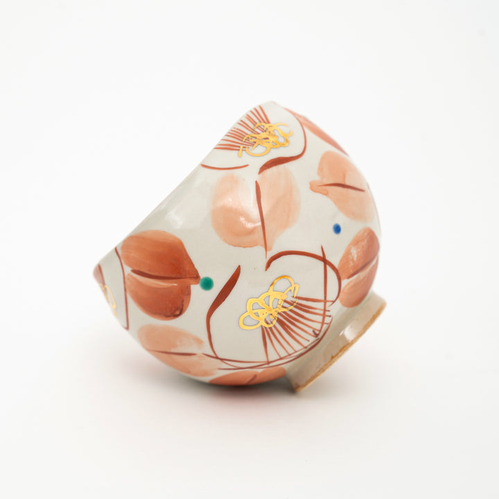Kutani Ware Hand-Painted Ippuku Bowl Camellia and Arabesque by Kokuzougama 虚空蔵窯