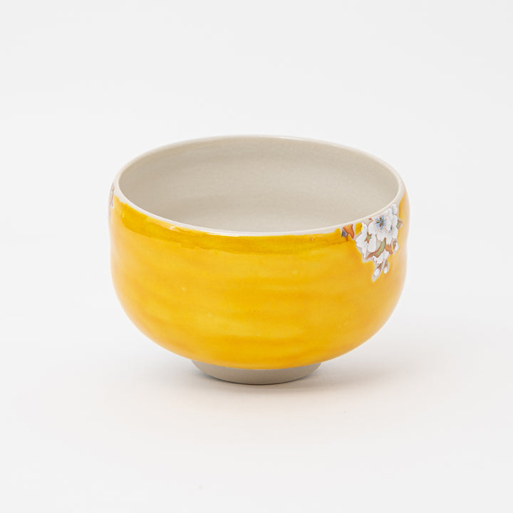Kutani Bizan Kiln Yoshidaya Sakura and Bird Matcha Bowl