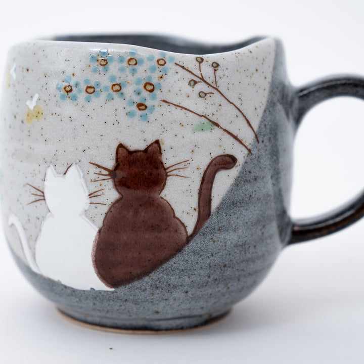 Sunny Spot Cats Cuddling kutani Ware Mug