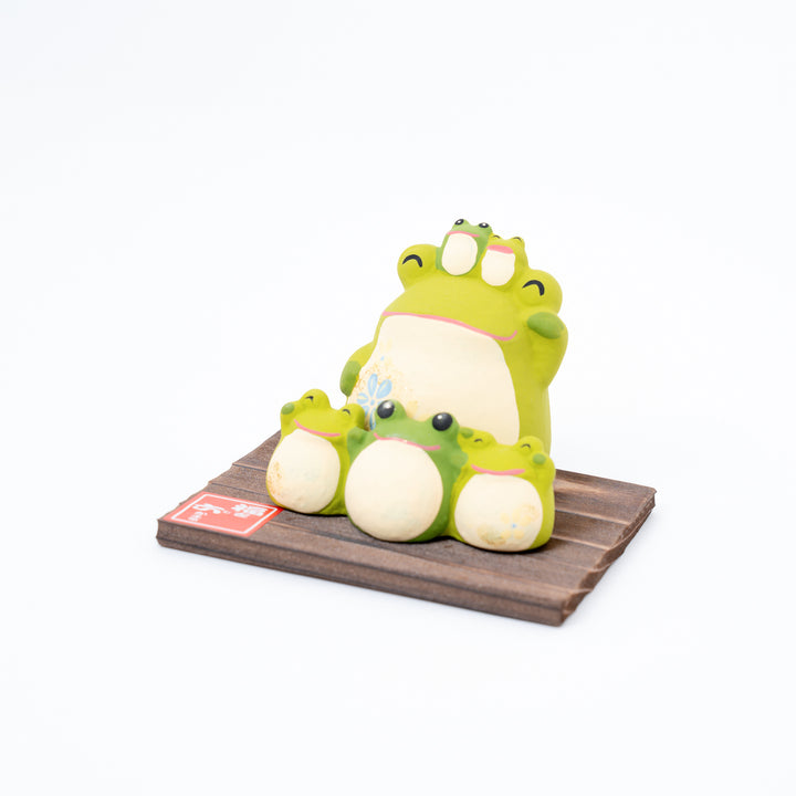 Ryukodo Ceramic Lucky Frog Family Figurine  