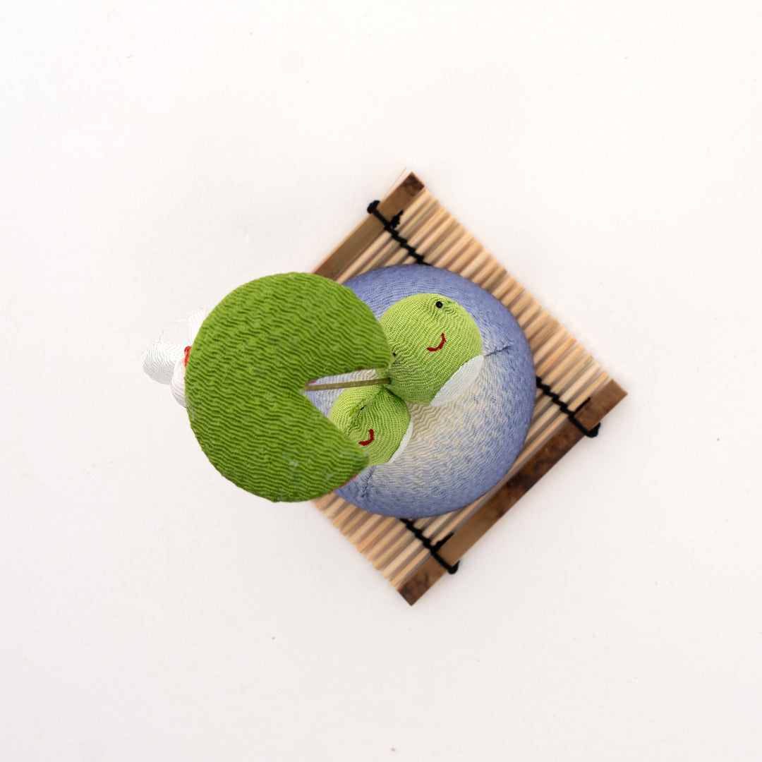 Ryukodo Japanese Chirimen Frog Ornament