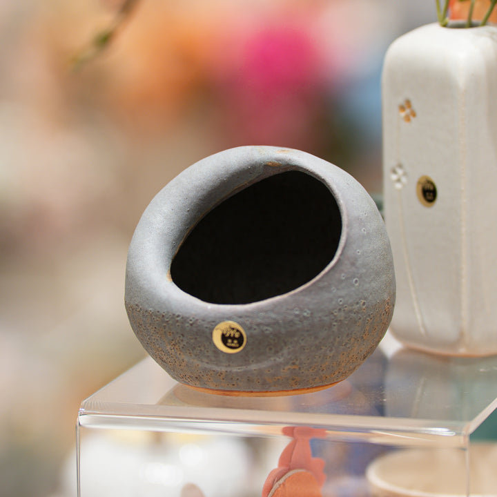 Shigaraki Zen Orb Vase for Ikebana