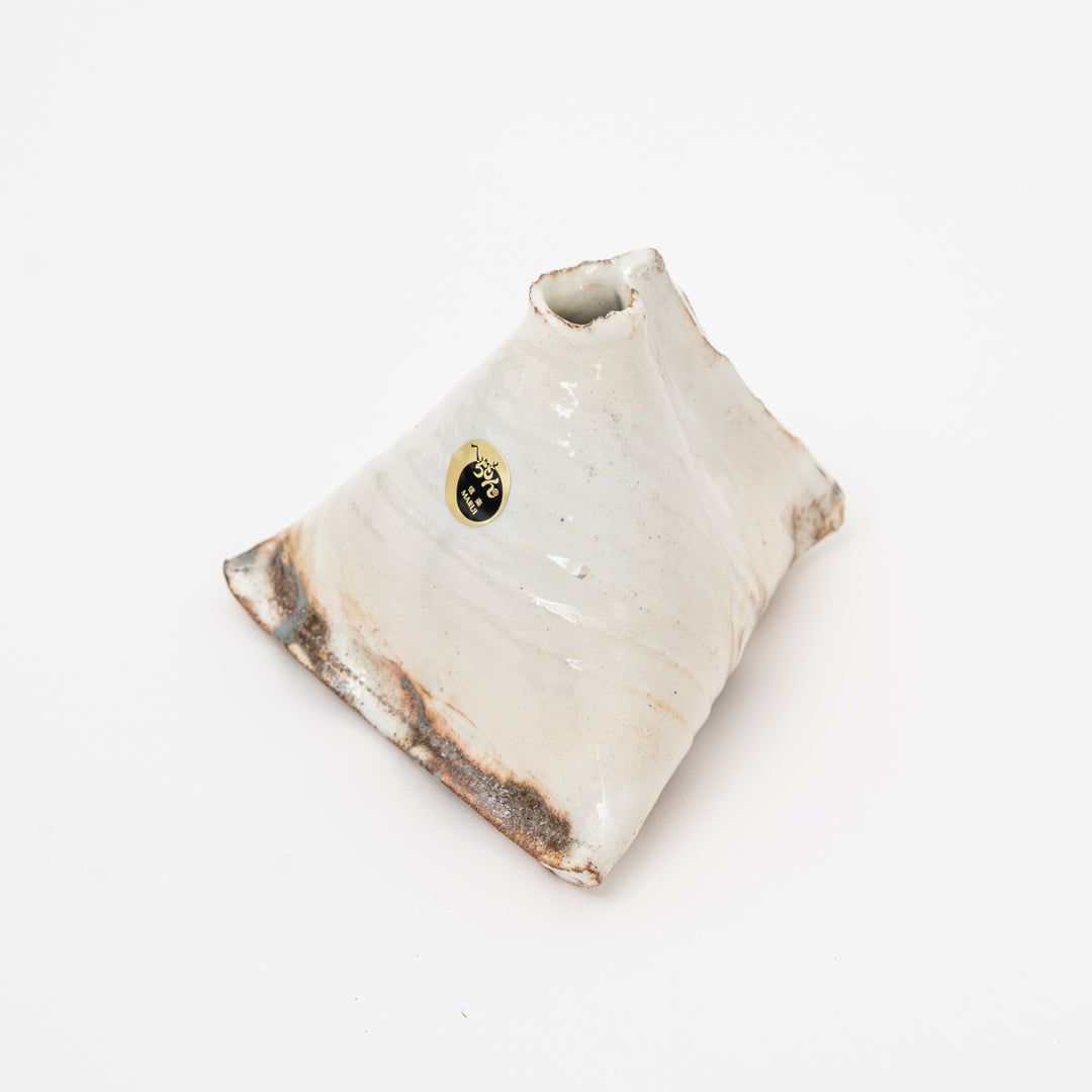 Shigaraki Ware Kohiki Triangle Vase