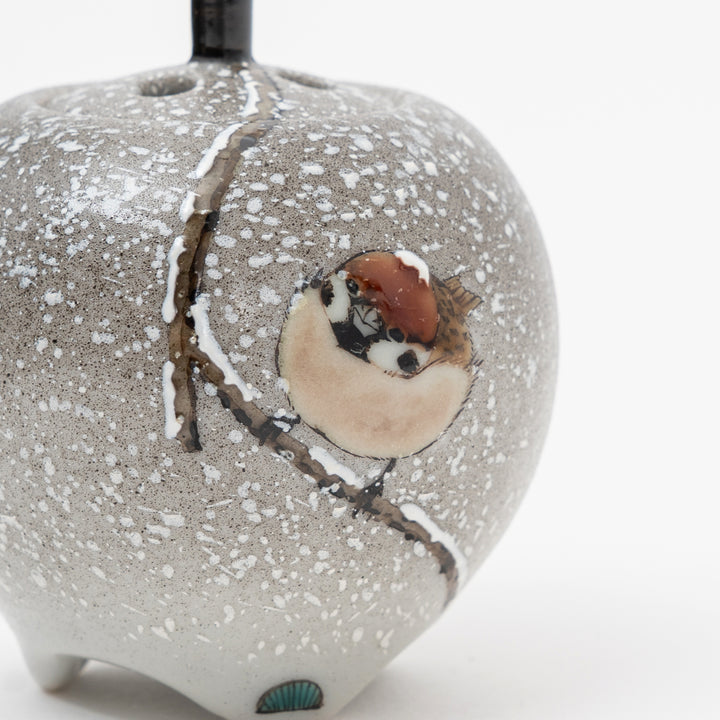 Kutani Ware Snow Sparrow Incense Burner by Nakamura Toshito