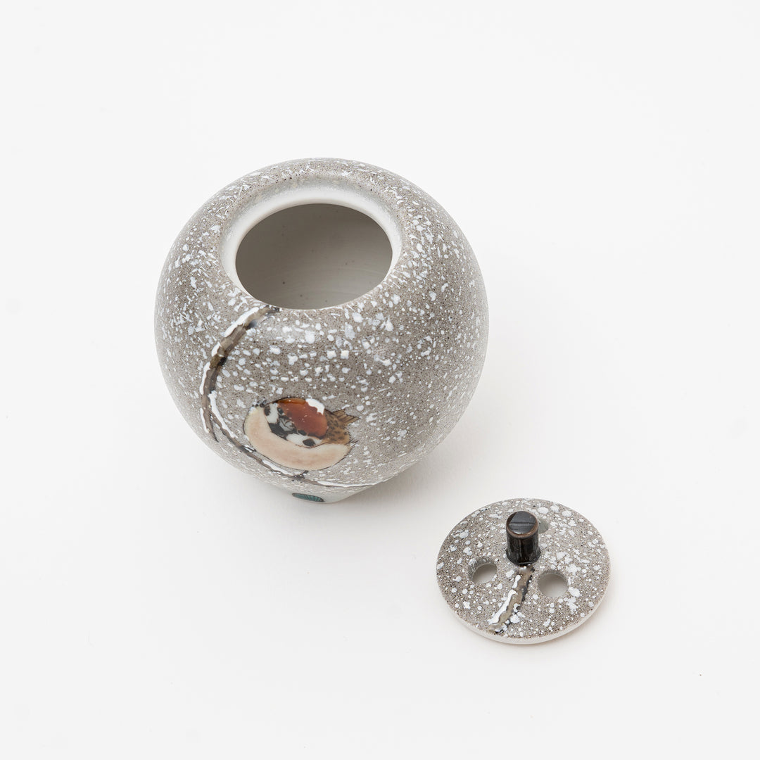 Kutani Ware Snow Sparrow Incense Burner by Nakamura Toshito