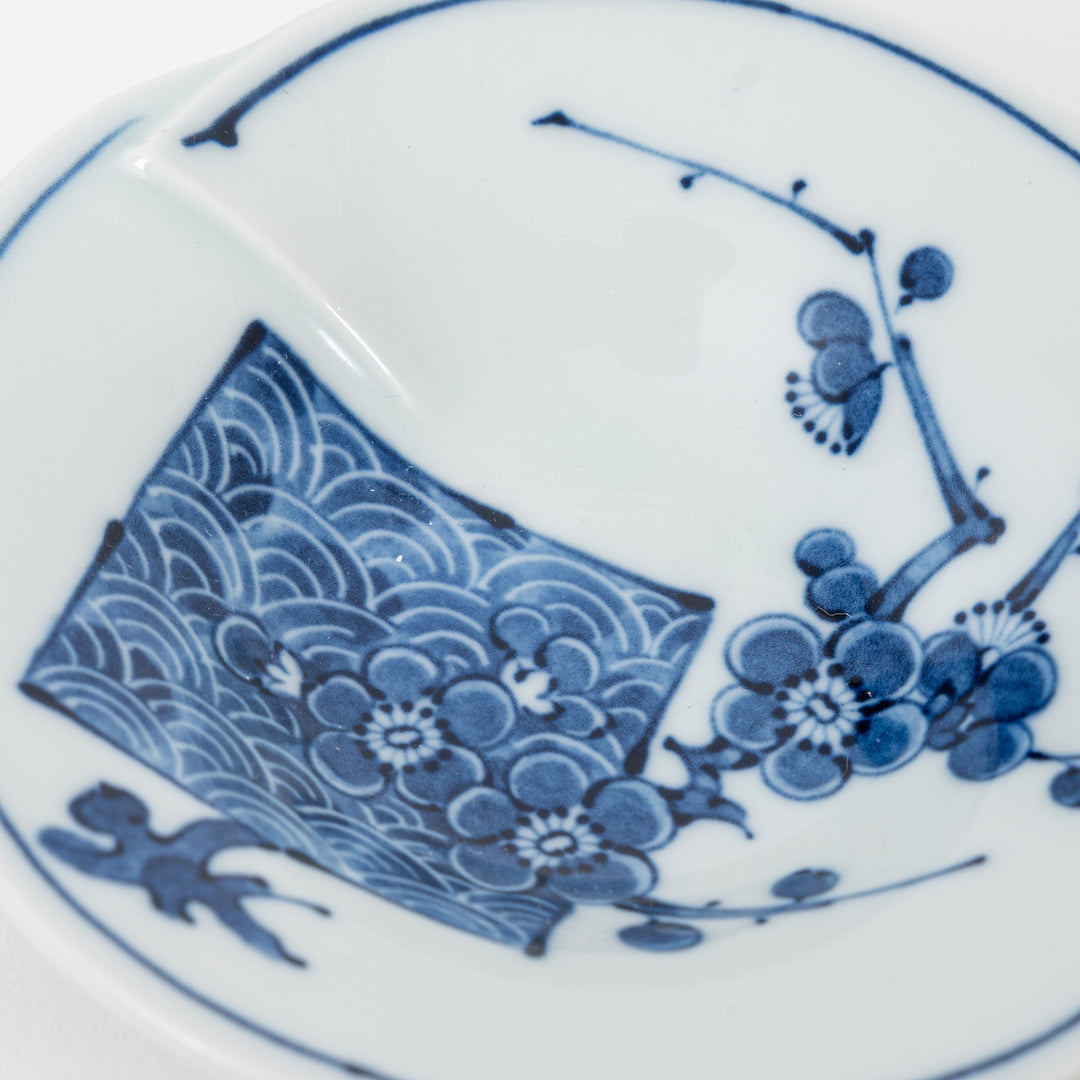 Plum Blossom Motif Small Plate – Hasami Ware