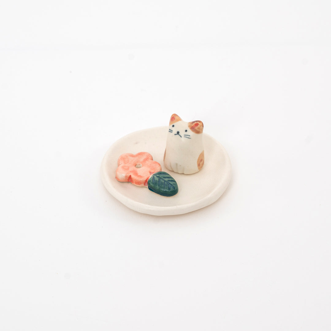 Japanese kawaii cat incense holder with ceramic tray