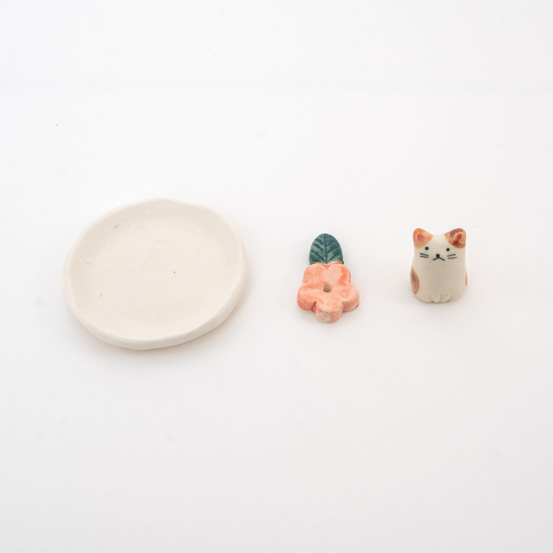 Cute Japanese Cat Incense Holder Set