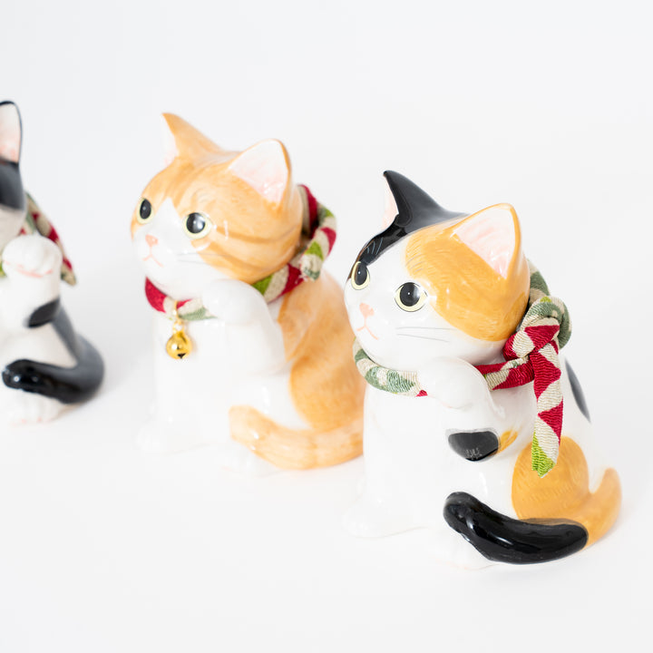 Yakushigama Maneki Neko Lucky Cat Figurine 3.9“