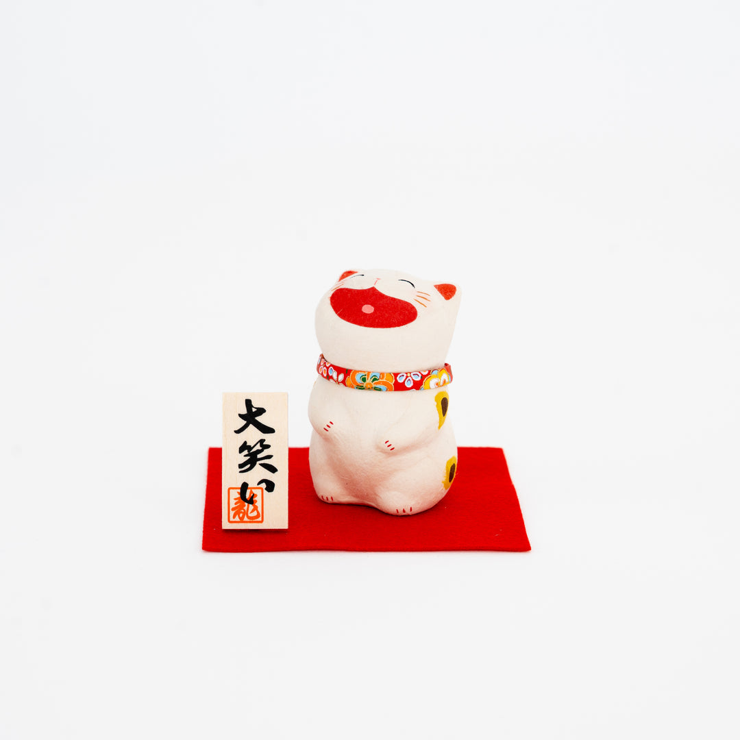 Japanese Laughing Buchi Cat Ornament – Handmade Washi Paper Lucky Cat Gift