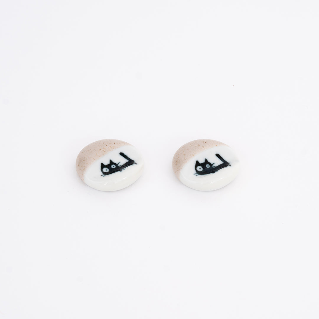 Japanese Porcelain Peeking Cat Chopstick Rest Set – Made in Japan