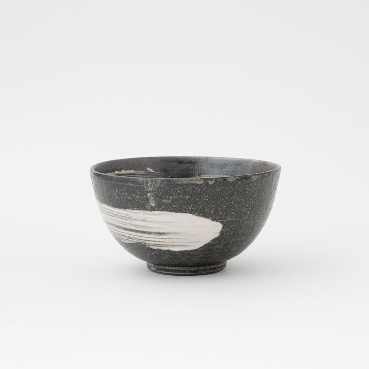 handmade shigaraki ware donburi bowl white brushstroke glaze japanese ceramic 30 oz 900 ml