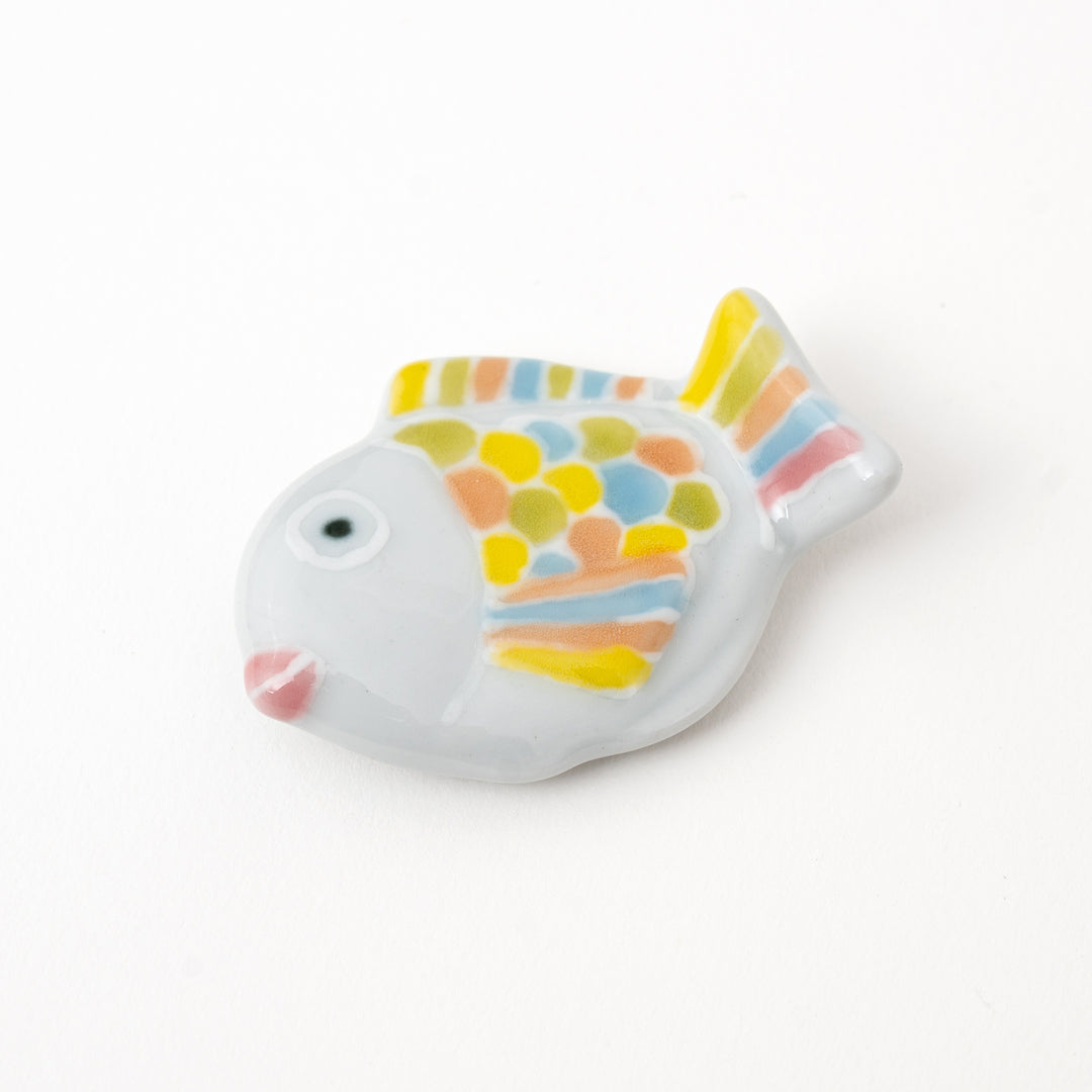 Cute Fish Chopstick Rest – Handpainted Japanese Porcelain, 3 Colors