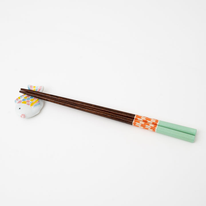 Cute Fish Chopstick Rest – Handpainted Japanese Porcelain, 3 Colors