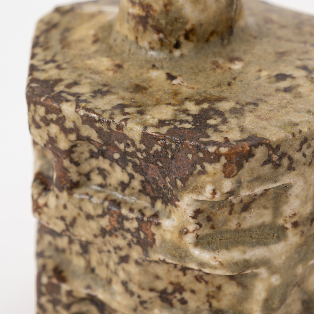 Shigaraki Ware Mini Vase – Mottled Earth Block
