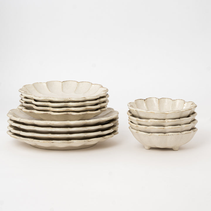 White Rinka 12-Piece Japanese Dinnerware Set – Service for 4