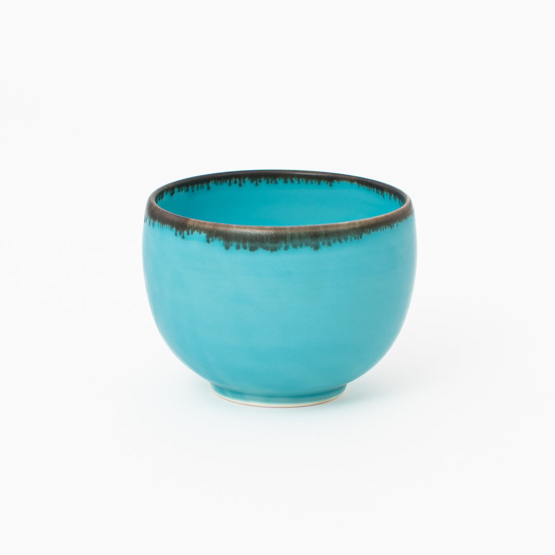 Japanese turquoise blue glazed matcha bowl TY1429 600 mL front view