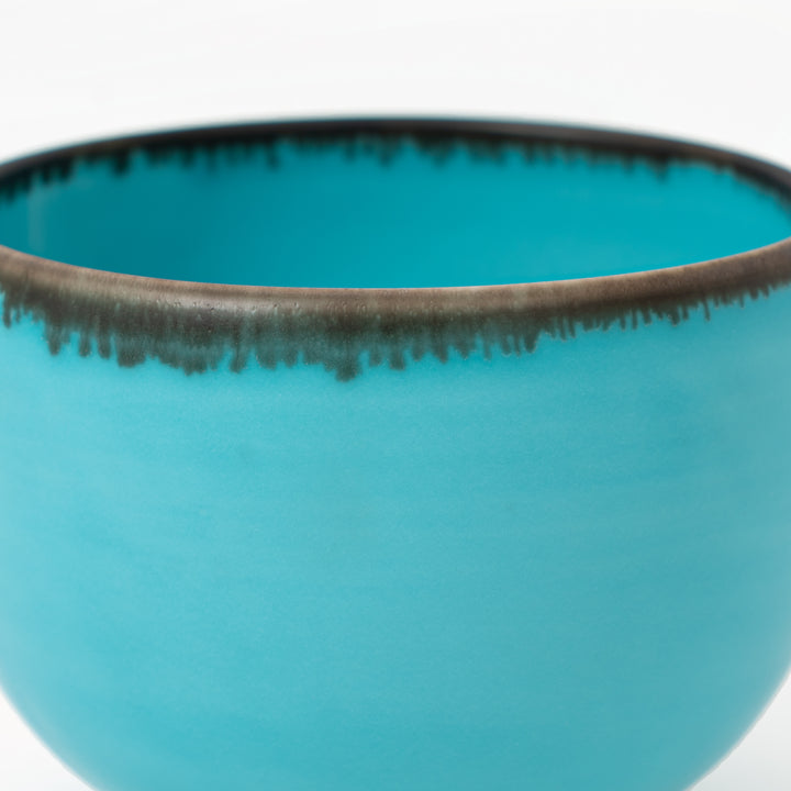 Turquoise glazed Japanese pottery bowl TY1429 side view