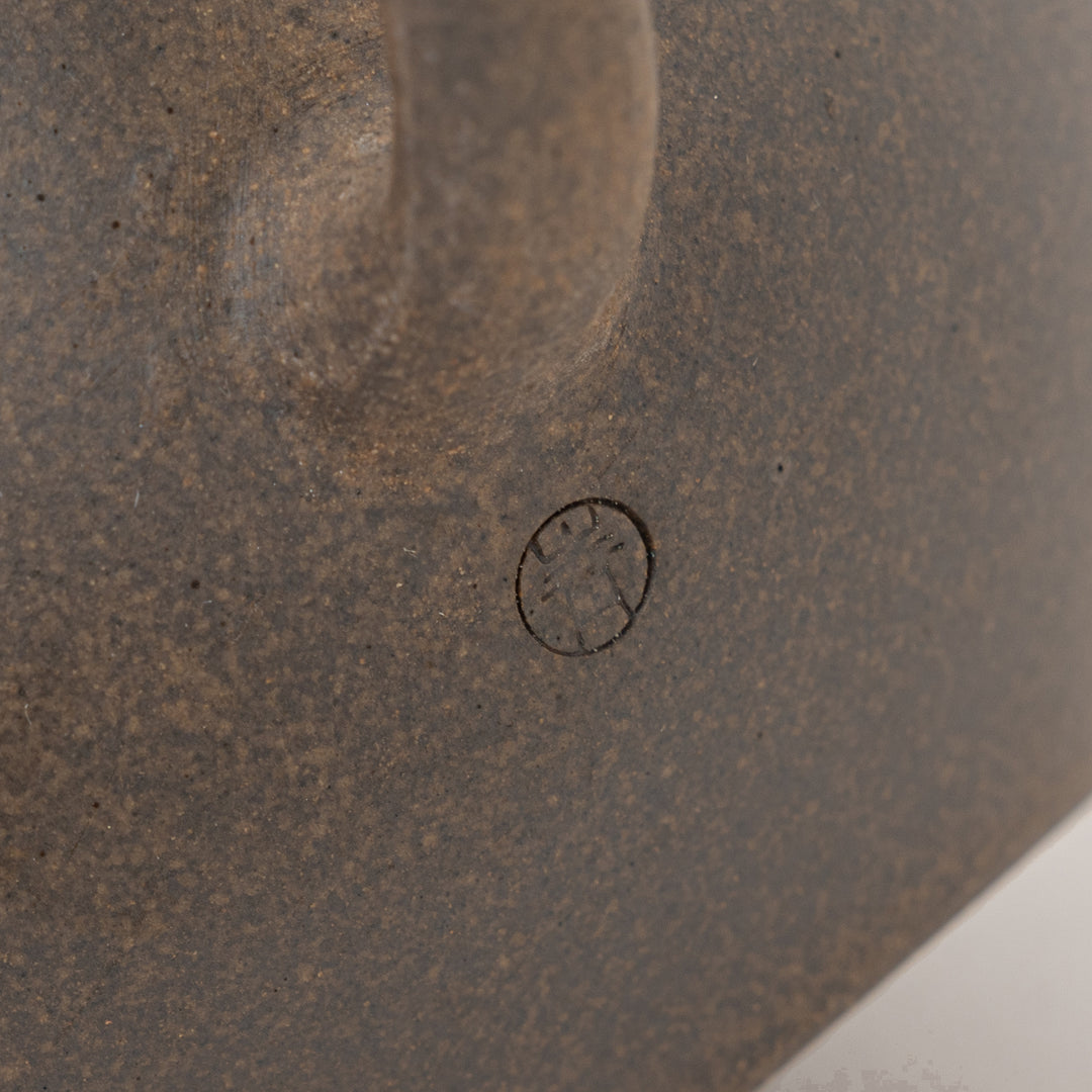Japanese ceramic sasame strainer tea pot by Seiho