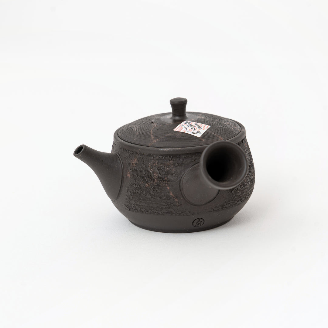 Pine bark Matsukawa textured finish on Tokoname teapot