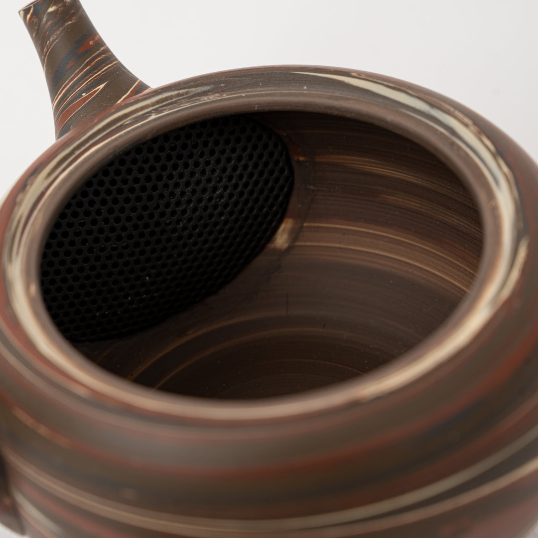 Japanese kyusu from Tosen with blended clay texture and fitted lid