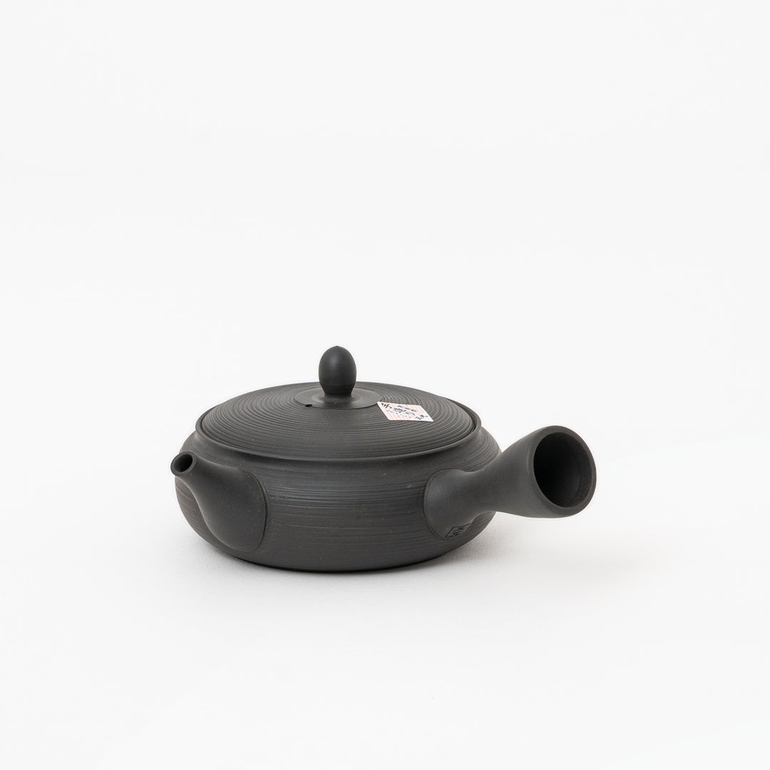 Black kiln-fired Tokoname Gyokko flat side-handle kyusu teapot, 200 mL