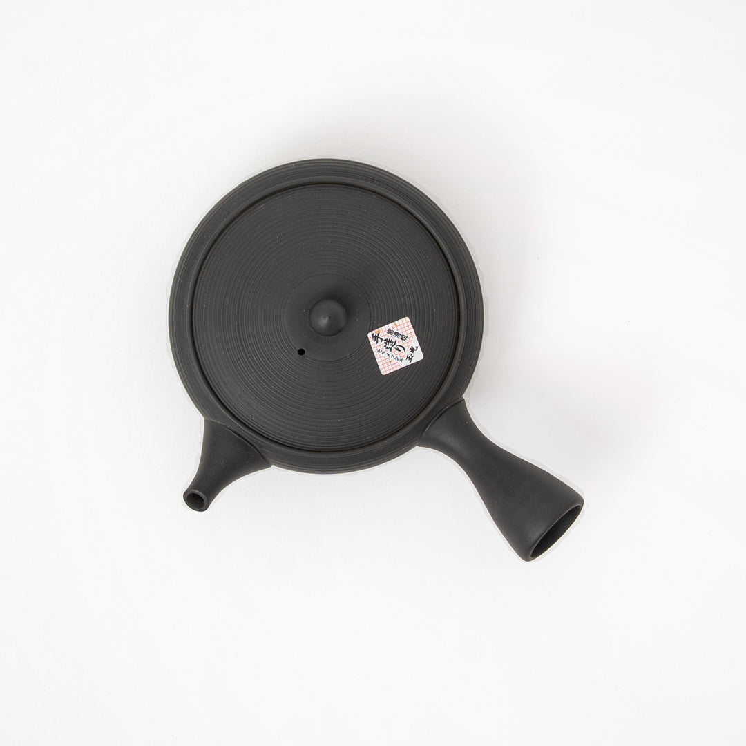 Horizontal sendan tiered texture on black Tokoname pottery teapot
