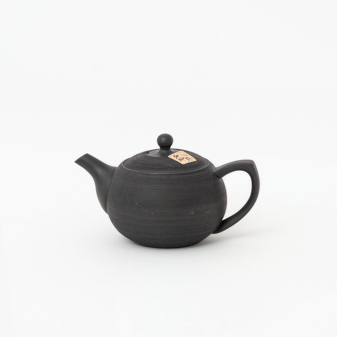 Black Matsukawa textured Tokoname rear-handle teapot by Sekiryu Kiln, 200 mL