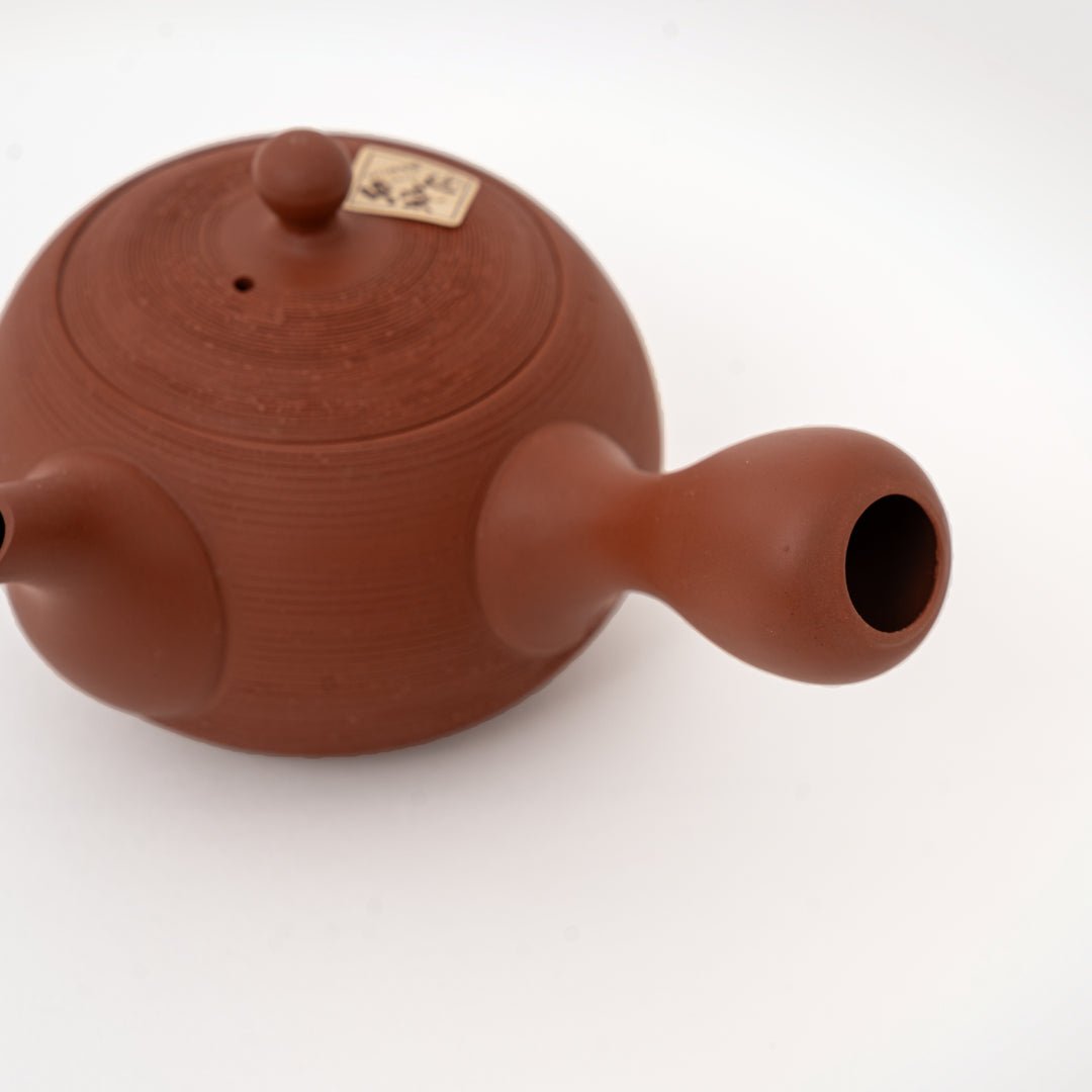 Round red clay Japanese teapot by Sekiryu To-en pottery kiln