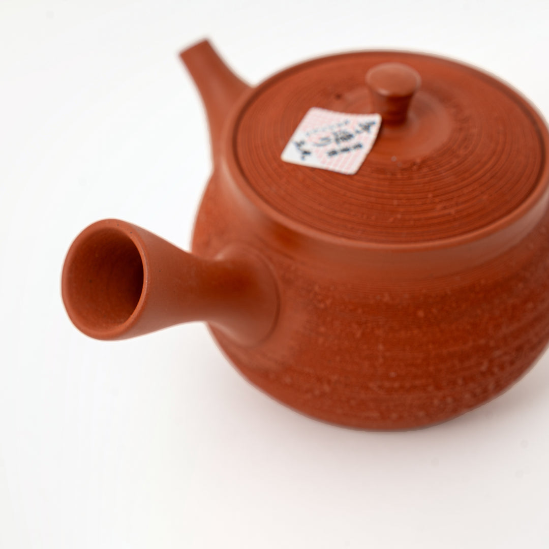 Traditional Japanese red clay side-handle teapot with Matsukawa finish