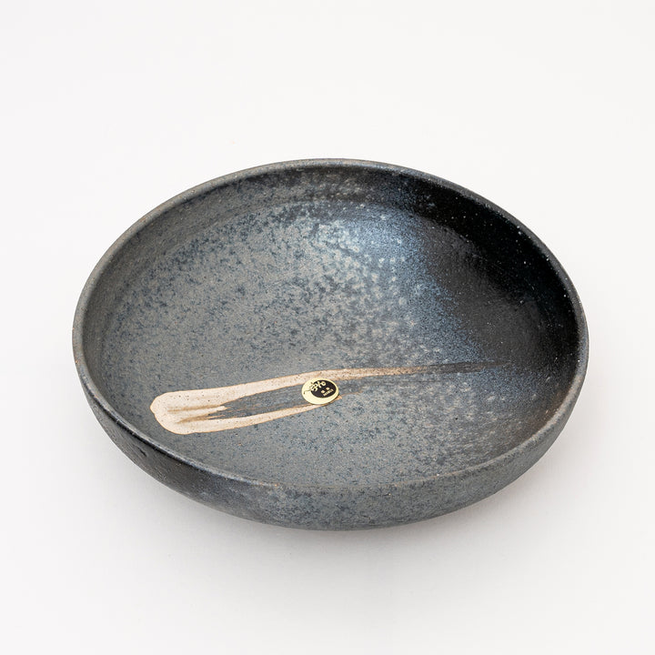 Shigaraki Black Kiln Change Brush Serving Bowl