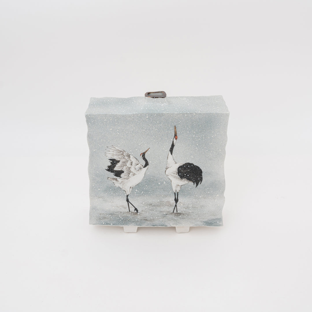 Handcrafted Kutani Vase with Dancing Cranes in Snow | Nakamura Toshito