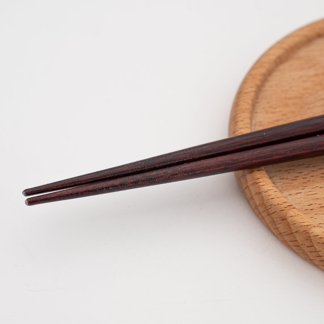 Handmade Wakasa Lacquer Chopsticks – Red with Gold