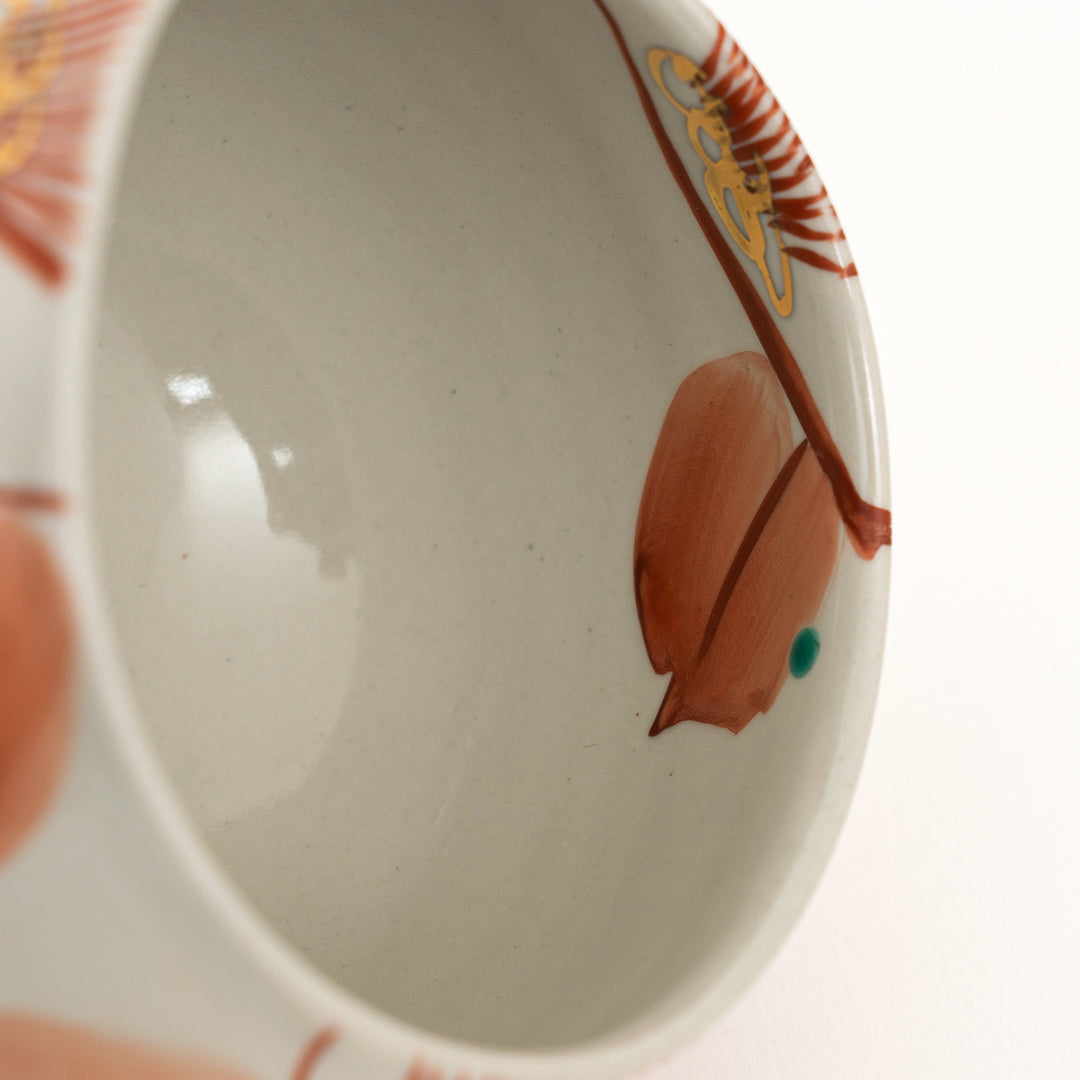 Kutani Ware Hand-Painted Ippuku Bowl Camellia and Arabesque by Kokuzougama 虚空蔵窯