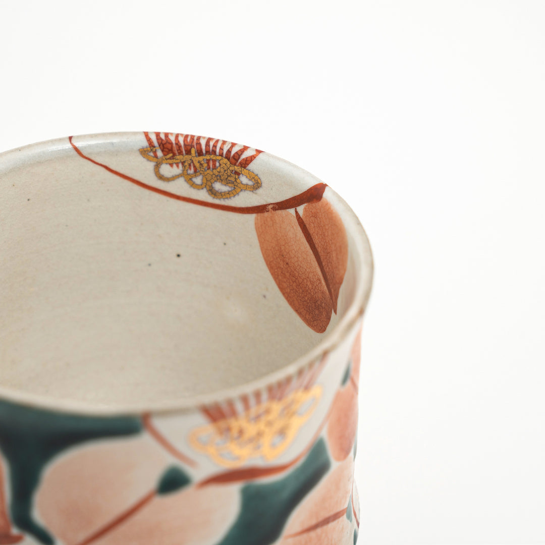 Kutani Ware Hand-Painted Goblet Crackle Glazed Camellia by Kokuzougama 虚空蔵窯