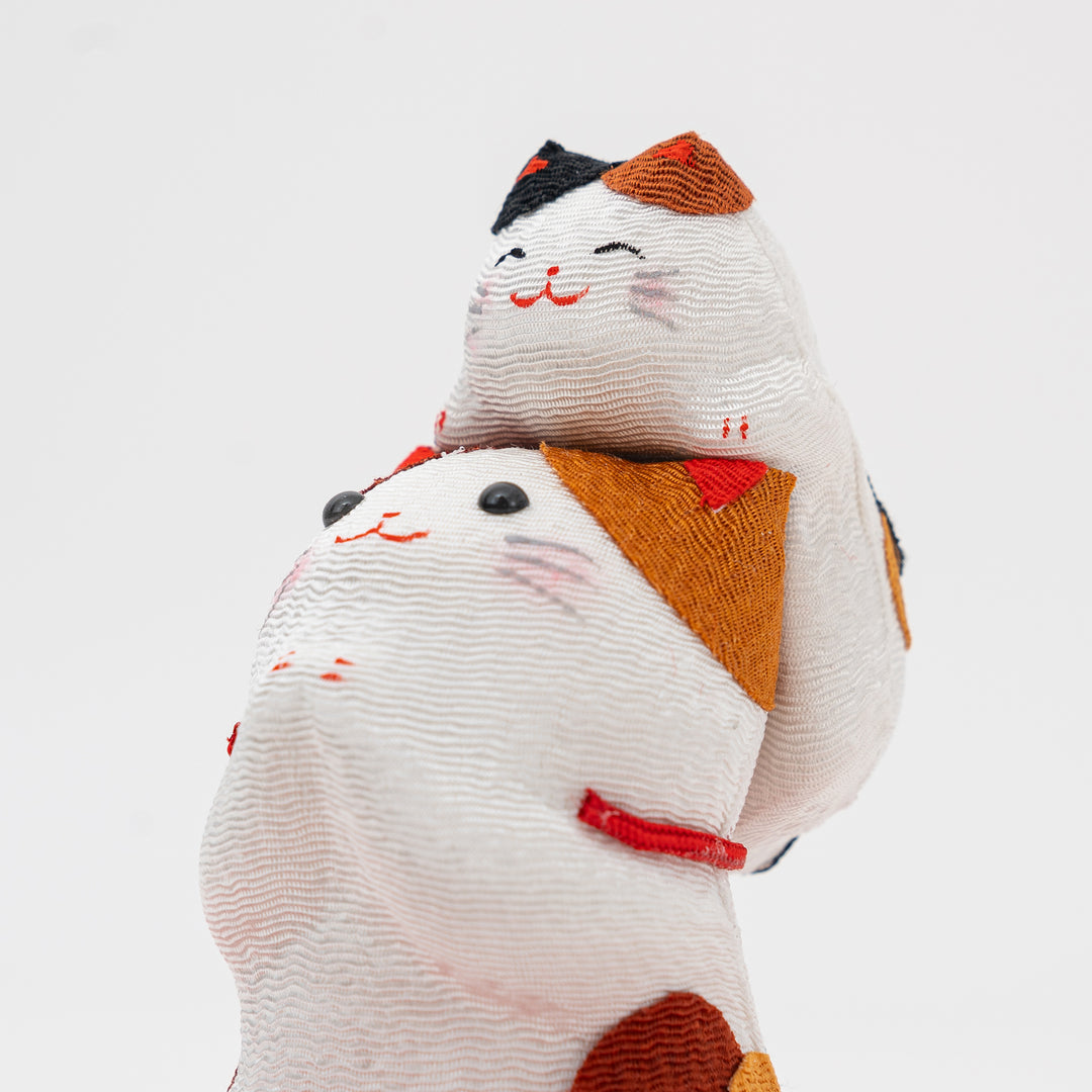 Ryukodo Cat Duo Figurine