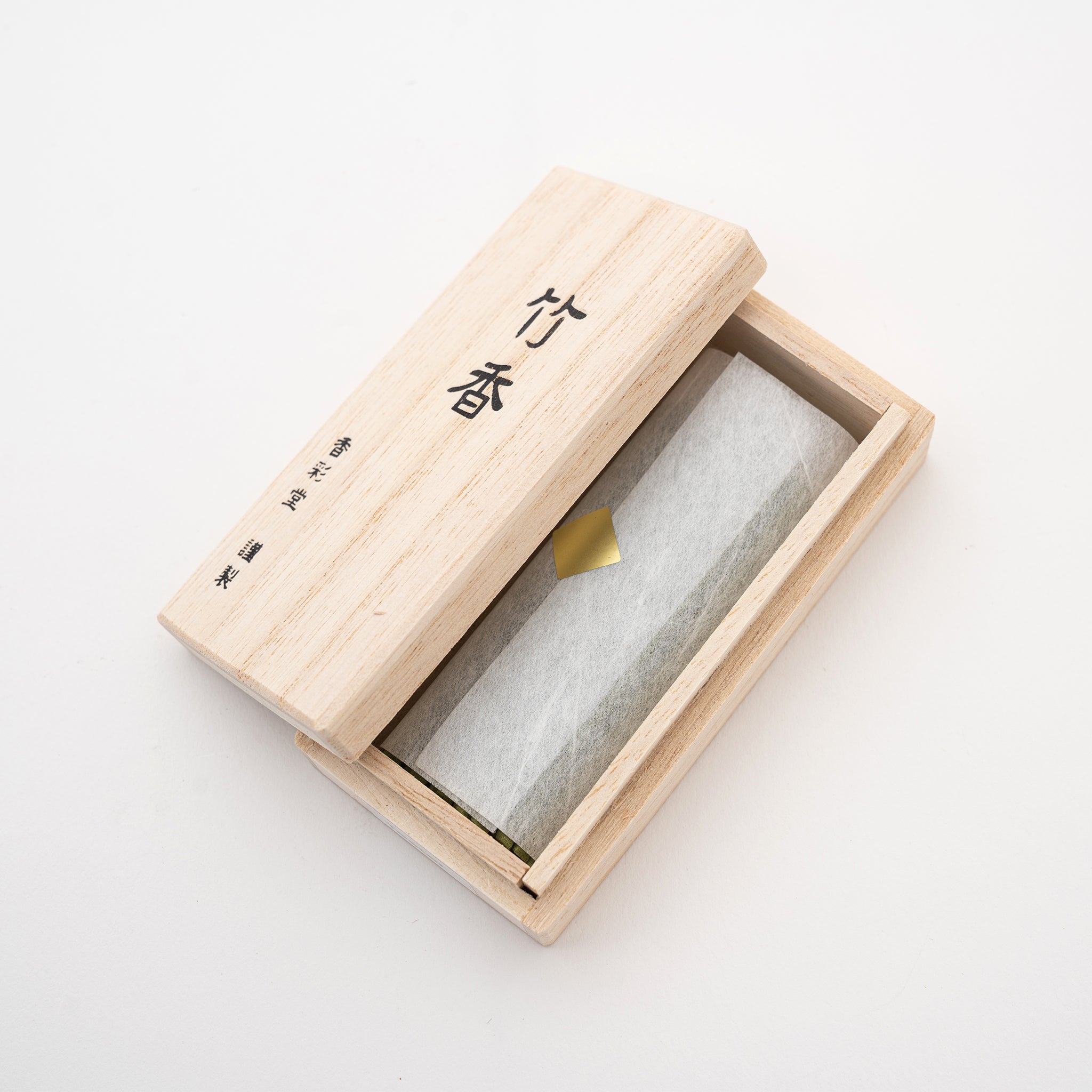 Kousaido Paulownia Wood Box – 30 Short Incense Sticks – Great Zakka
