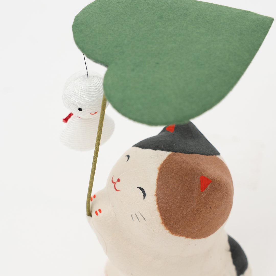 Ryukodo Ceramic Washi Cat Figurine