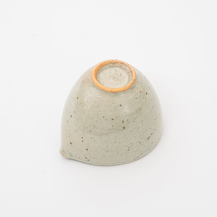 Handcrafted Shigaraki White Bīdoro Katakuchi and Cups