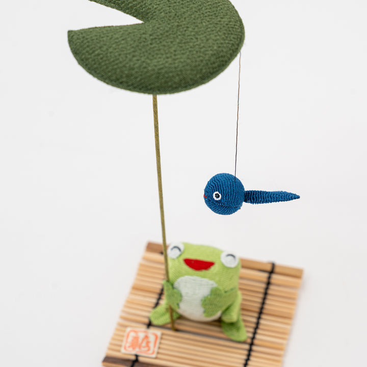 Ryukodo Frog Tadpole Figurine