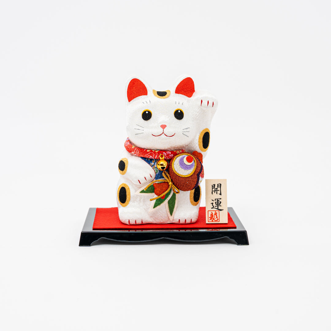 Hand made Japanese chirimen-zaiku beckoning cat