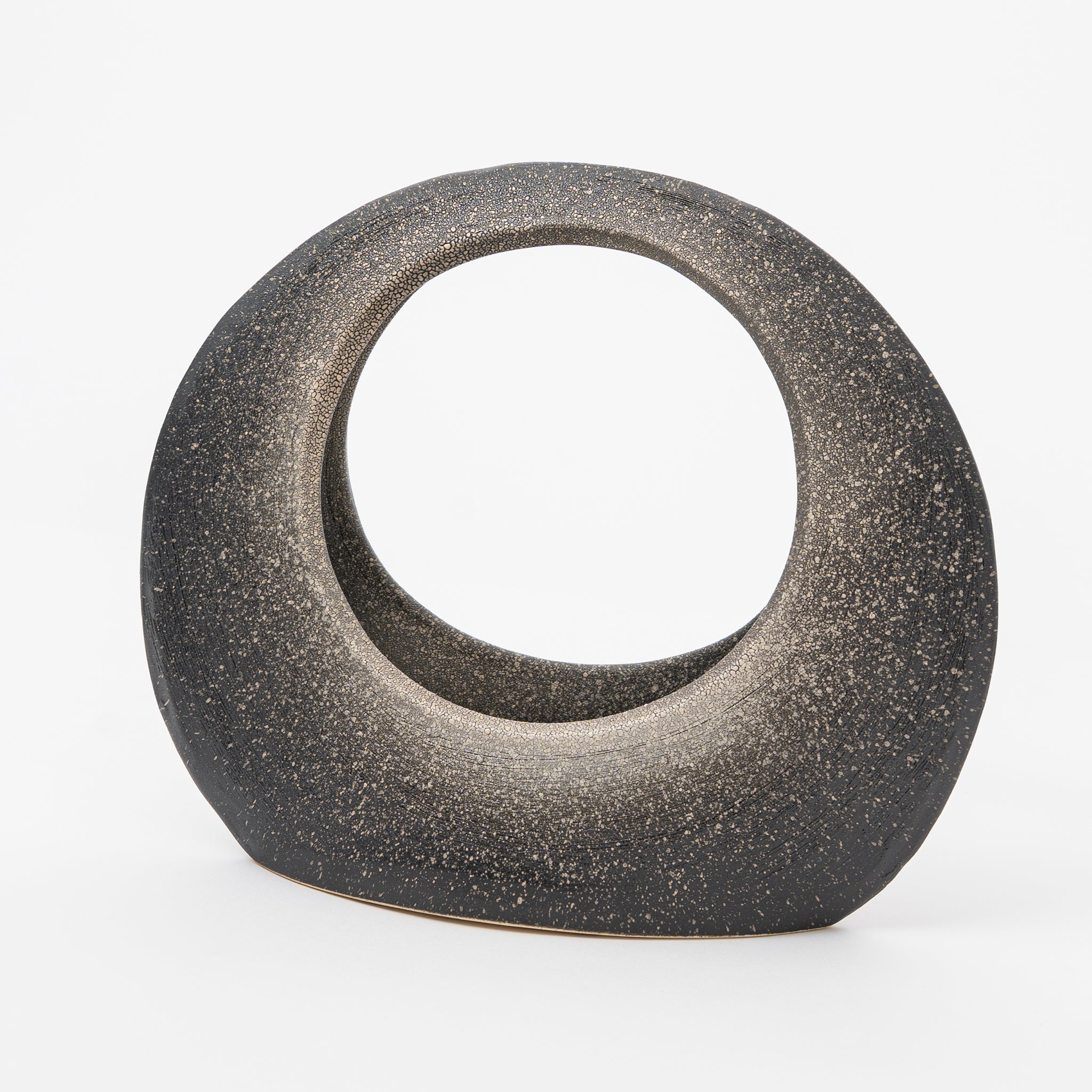 Shigaraki Black Clay Ikebana Vase with Handle | Snow-Speckled