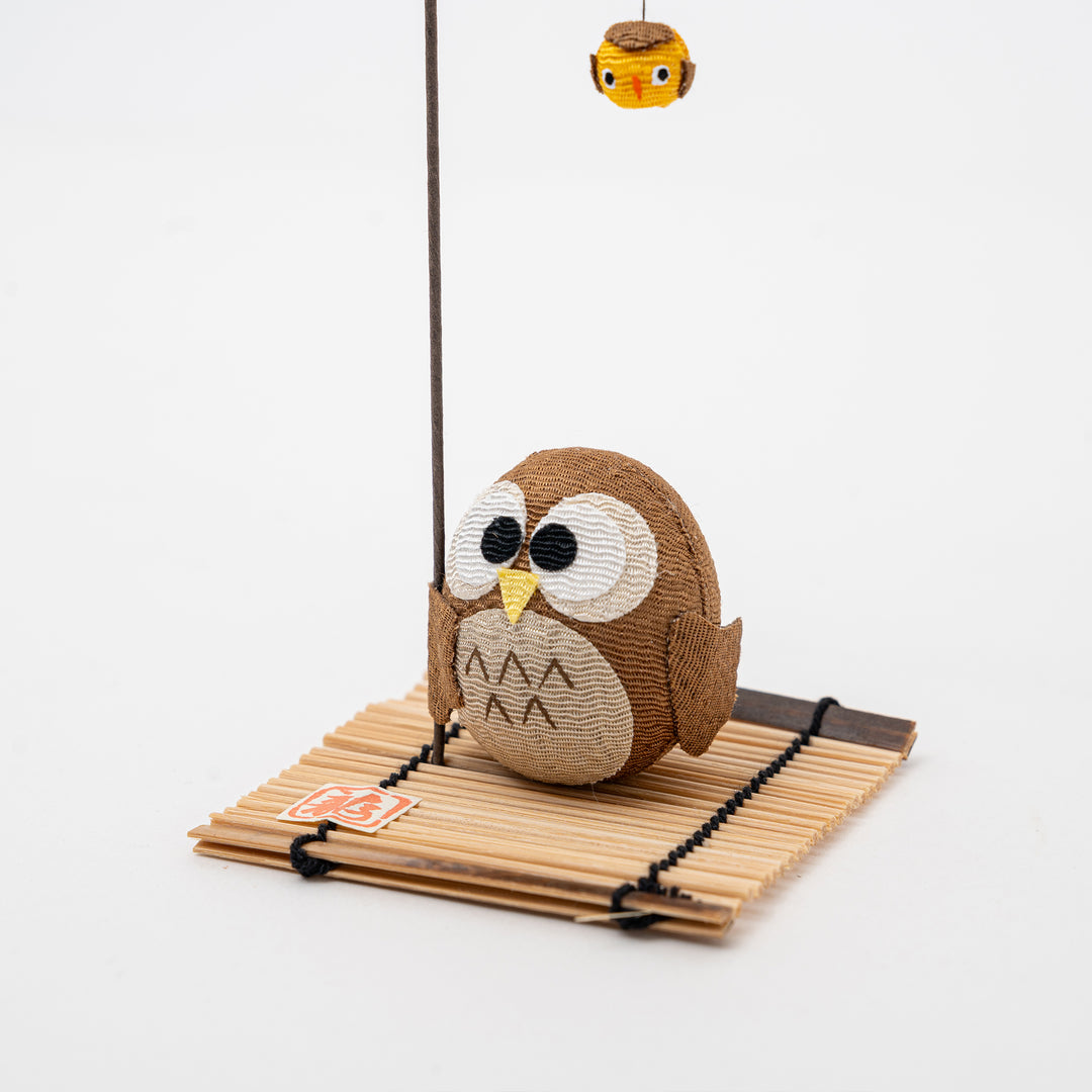 Ryukodo Owl and Bumble Bee Figurine