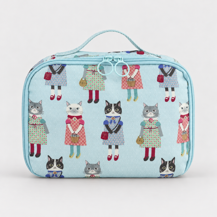 Kusuguru Japan Hanging Toiletry Bag & Removable Mesh Pouch image 8