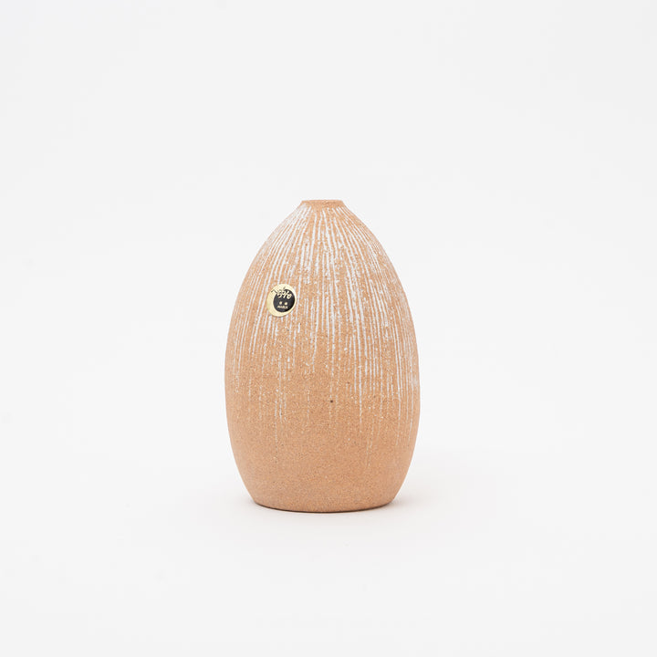 Handmade Shigaraki Ware Ikebana Vase 15cm tall with Kake-Ochitsu streaked texture.