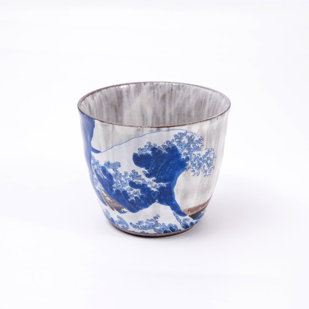 Kutani Ware Hand-painted Hokusai Wave/The Great Wave off Kanagawa Tea Cup