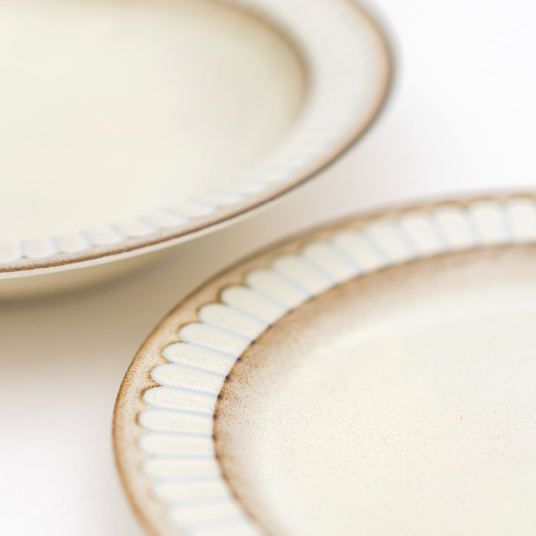 Mino Ware Beige Dessert Plate