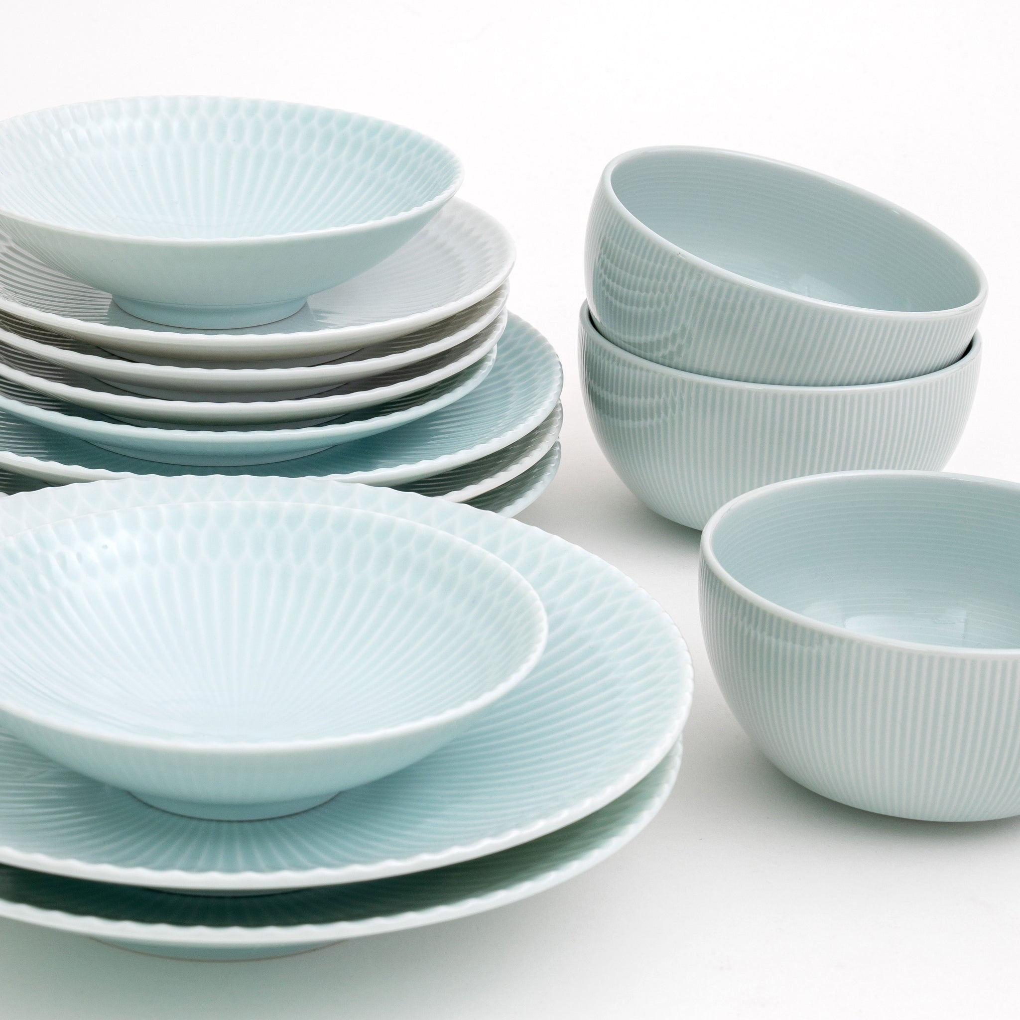 Hasami-yaki Plate 8.5''D Porcelain Made in Japan Japanese