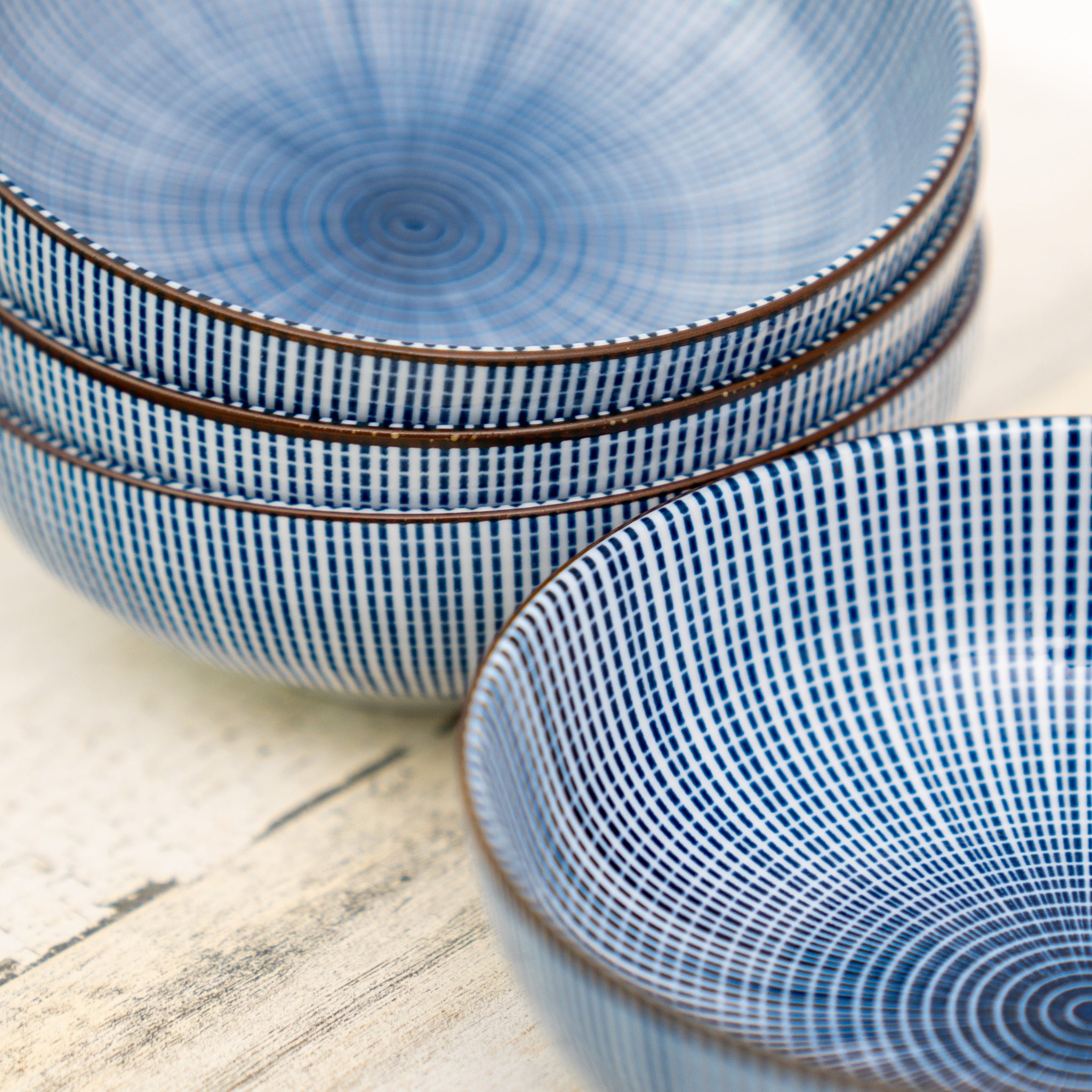 Set Of 2 Japanese Sushi Bowls – 4D Blue Tokusa Lines – Porcelain – Made In Japan